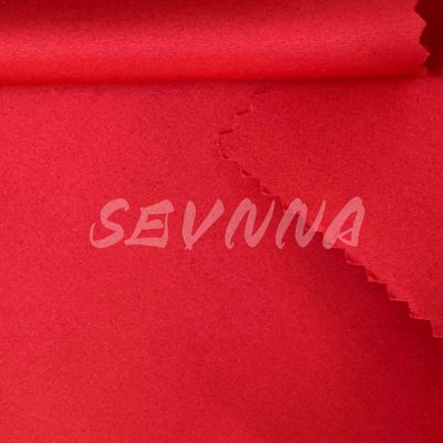 Sürdürülebilir kırışıklığa dayanıklı geri dönüştürülmüş poliester kumaş