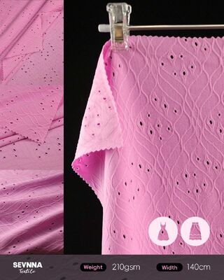 Çevreci, sürdürülebilir moda markaları için tasarlanmış, çevre sorumluluğuna odaklanan geri dönüştürülmüş polyester kumaş